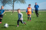 Paasactiviteit voor S.K.N.W.K. JO9-1 en JO7-1 op 2e paasdag (47/141)